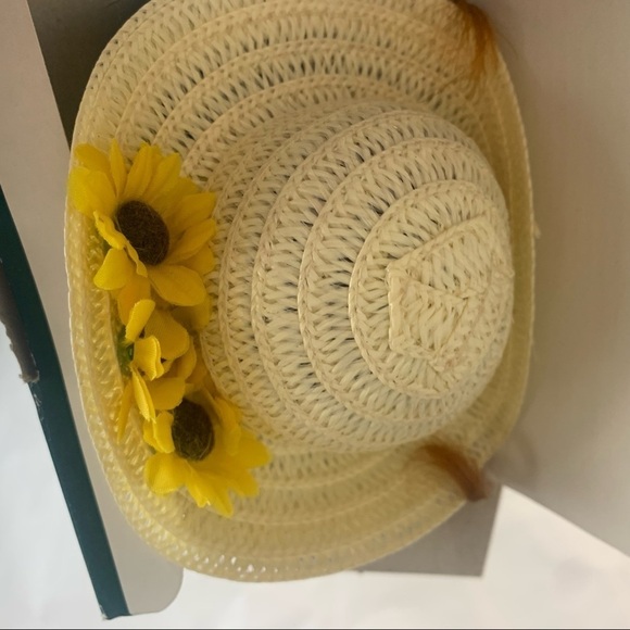 Brinn’s 94 Collectible birthstone Miss August redhead handcrafted porcelain doll - Picture 11 of 11